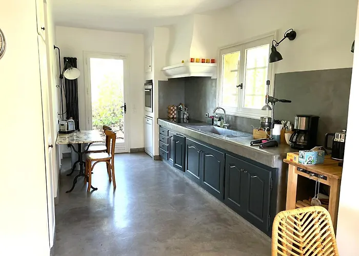 Villa La Tramontane, Propriete Avec Piscine, Proche *