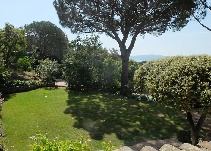 La Tramontane, Propriete Avec Piscine, Proche