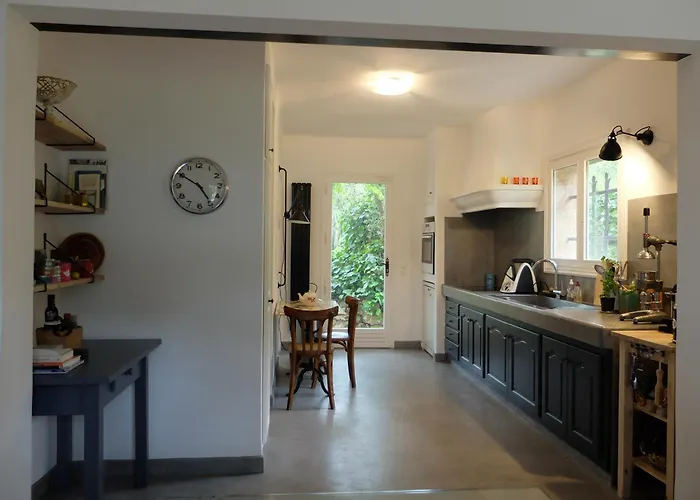 La Tramontane, Propriete Avec Piscine, Proche Villa