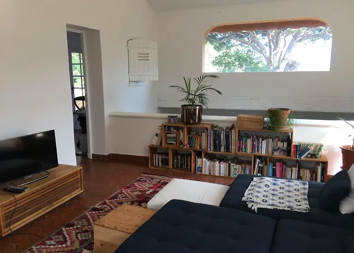 빌라 La Tramontane, Propriete Avec Piscine, Proche